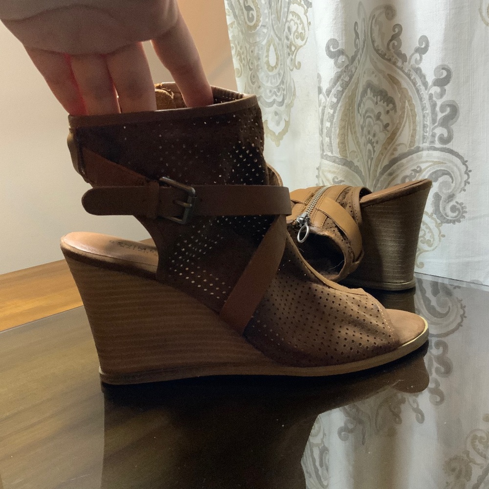 Ralph Lauren Wedge shoes